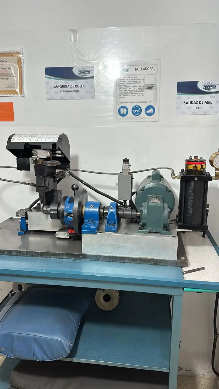 Máquina de roleo del taller de reparación de hélices